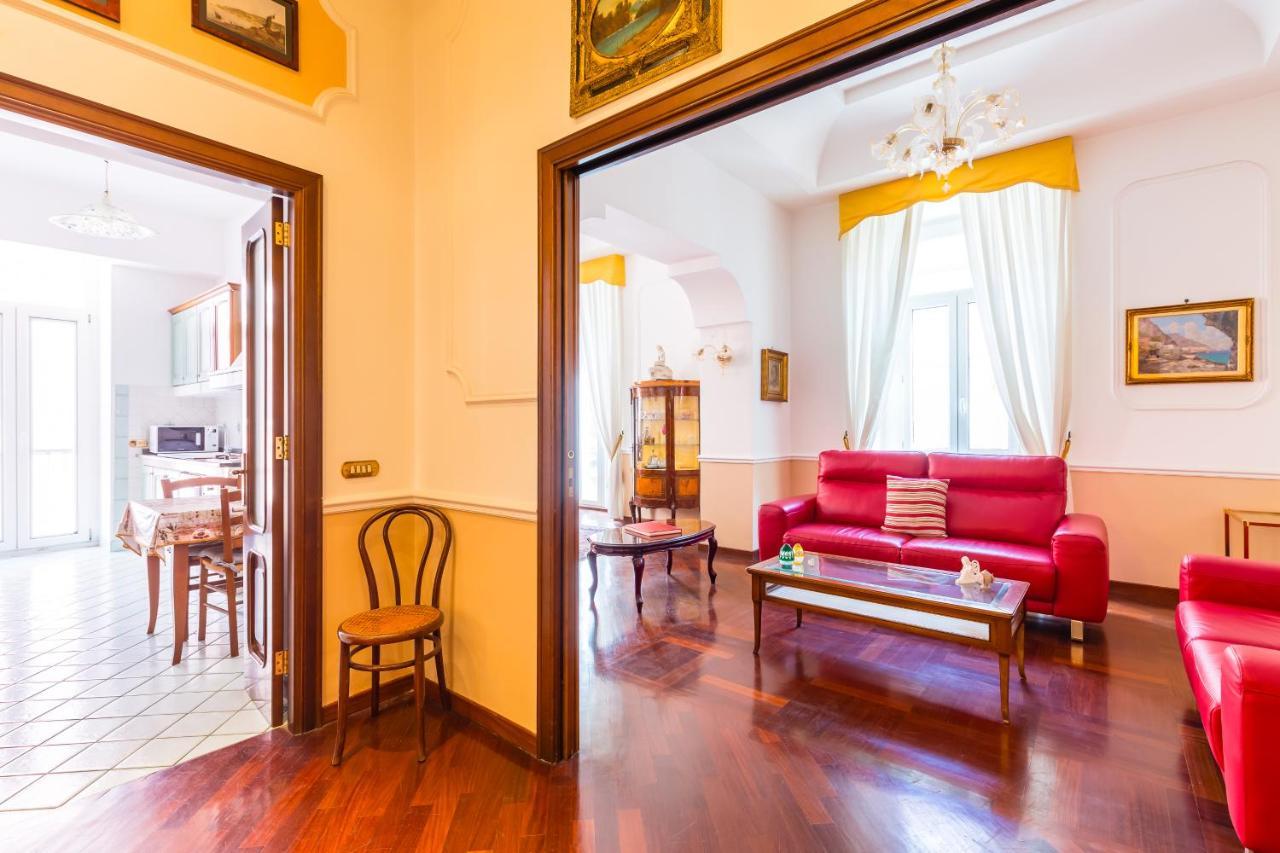 Grand Classic Apartment At San Martino By Napoliapartments المظهر الخارجي الصورة