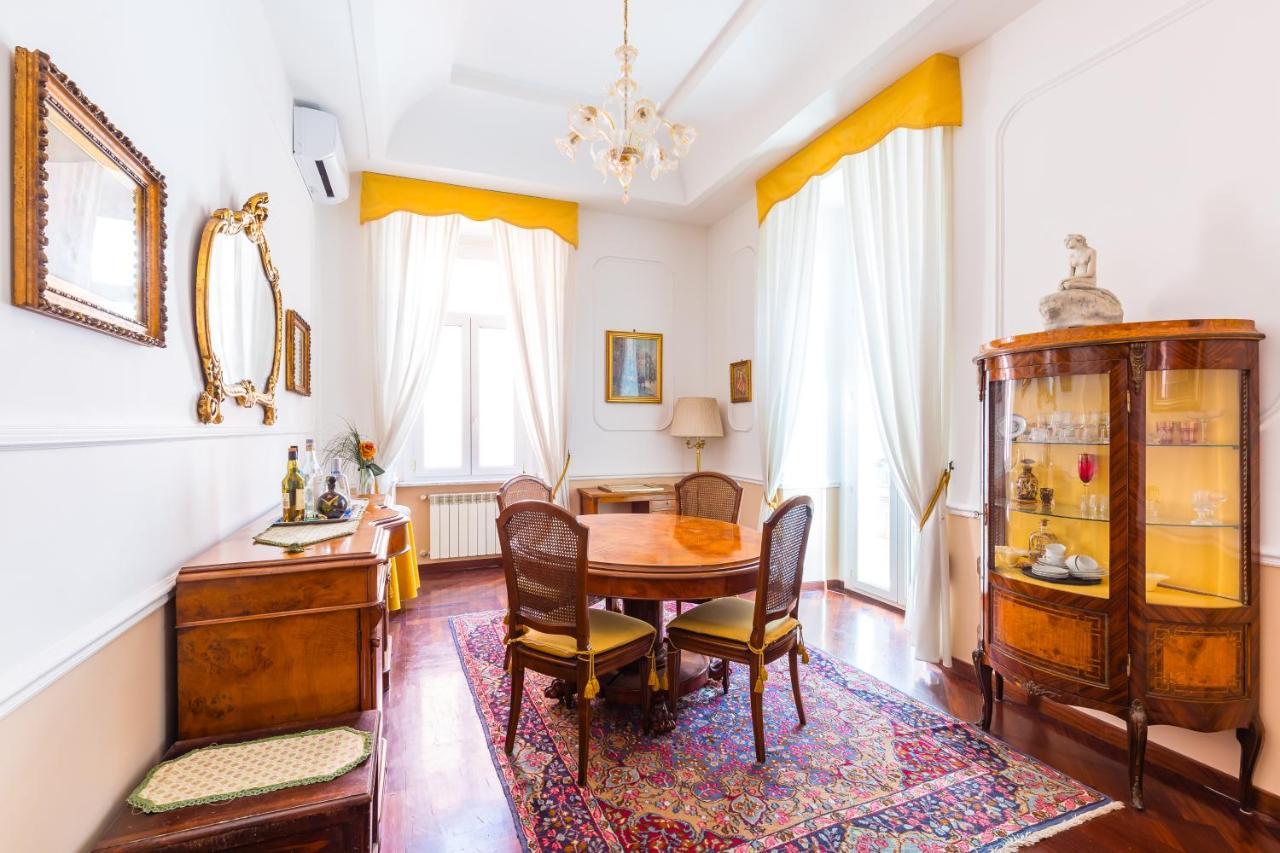 Grand Classic Apartment At San Martino By Napoliapartments المظهر الخارجي الصورة