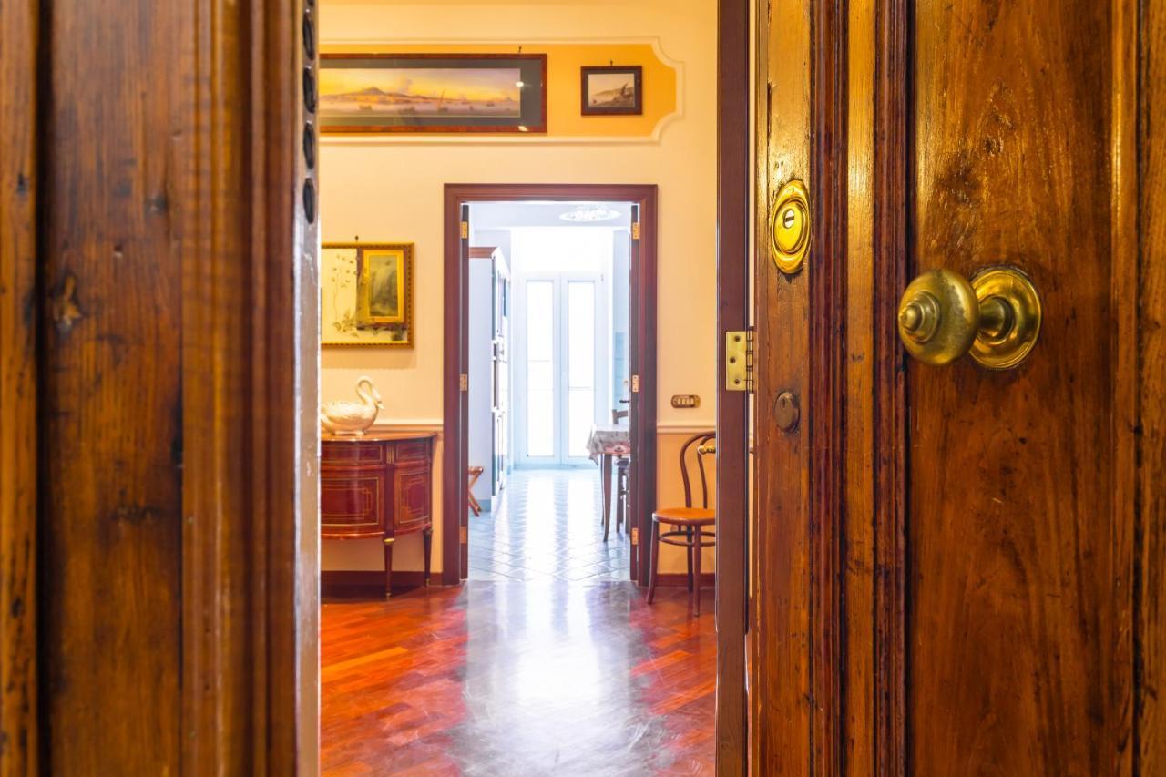 Grand Classic Apartment At San Martino By Napoliapartments المظهر الخارجي الصورة